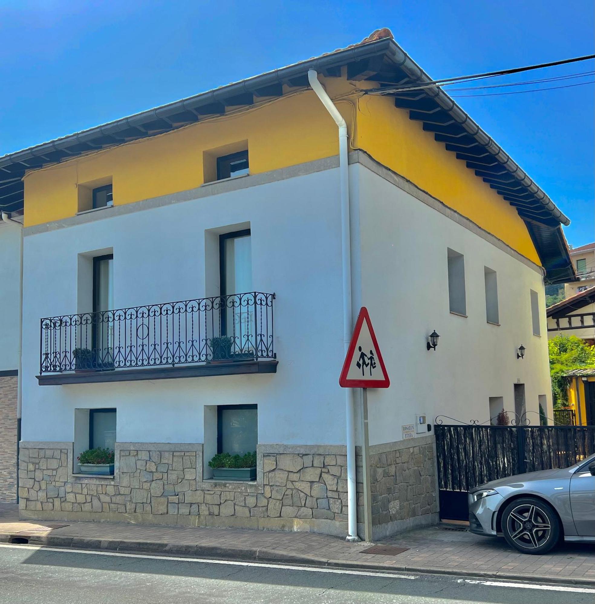 Agradable Casa Con Jacuzzi Climatizado Exterior En Pleno Urdaibai Villa Busturia Buitenkant foto